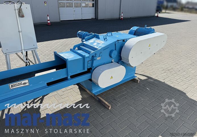 Hakselaar / Versnipperaar ŻEFAM DVBA 101