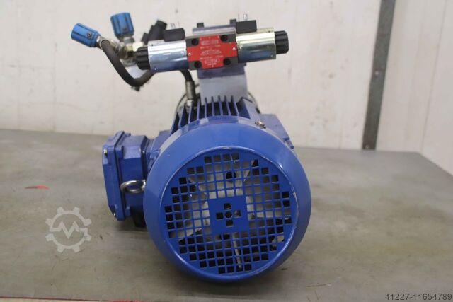 Hydraulisk kraftaggregat 3,0 kW Kramp EM100LB4-B14-500