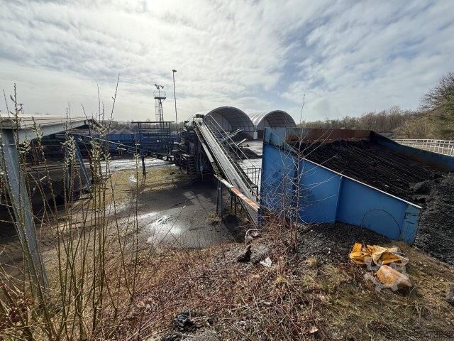Buncăr de alimentare Sonstige Aufgabebunker
