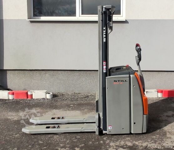 Sztaplarki paletowe Still EXV 14i new batt/ initial/ 2823h/ 4,26m