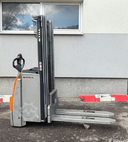 Sztaplarki paletowe Still EXV 14i new batt/ initial/ 2823h/ 4,26m