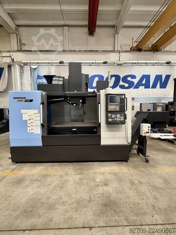 Vertikalni obradni centar DOOSAN DNM 6700