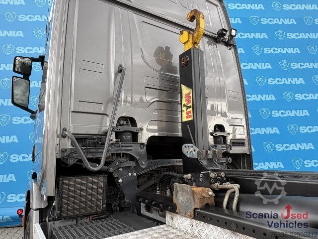 Kippers vrachtauto Scania R 450 B6x2*4NA RETARDER PARK AIRCO HOOKLIFT 26T