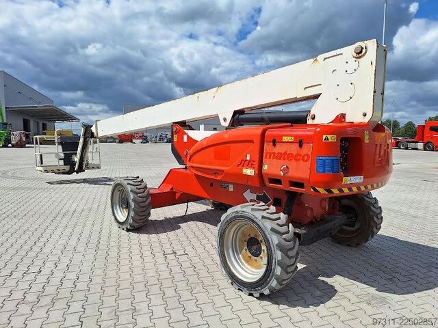 Artikulisan teleskopski bum lift JLG M600JP