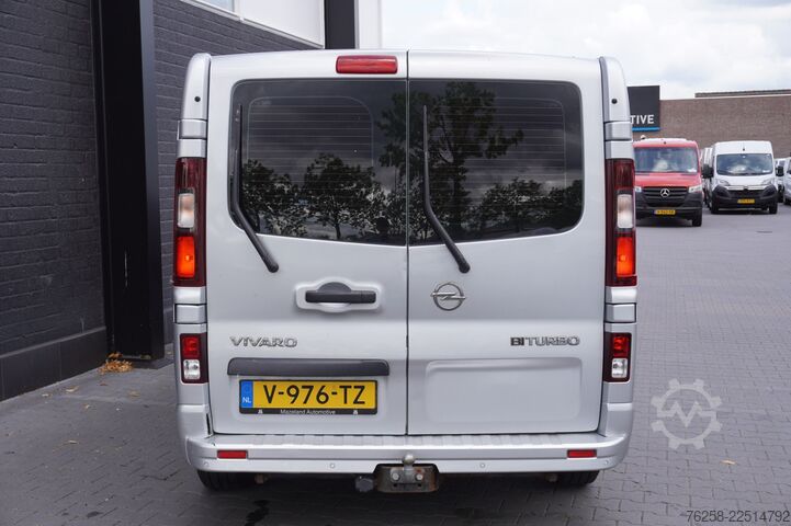 Furgoneta de reparto doble cabina Opel Vivaro 1.6 CDTI 125PK L2 Dubbele Cabine EURO 6 ...