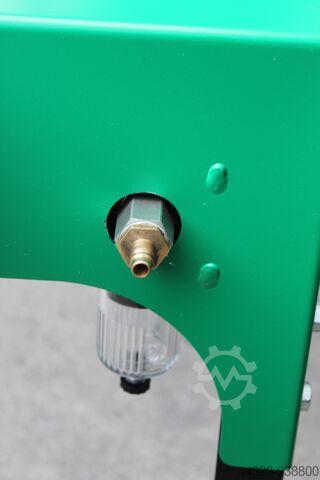 Afval bandenpers BTS- Reifenpackmaschine Tyre Packing Machine