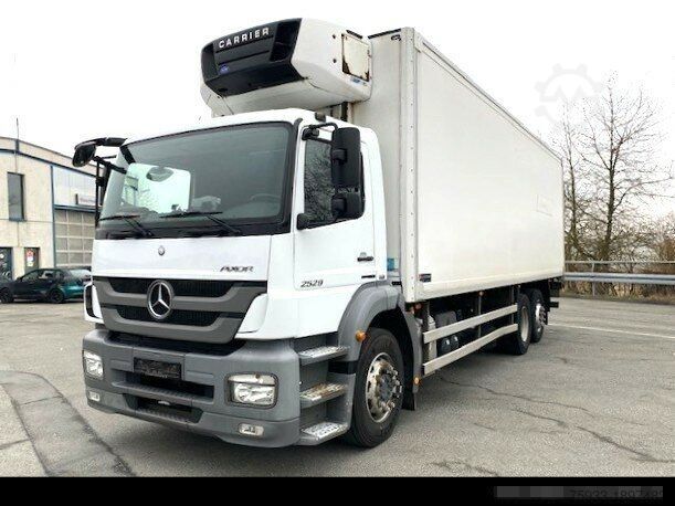 Camión frigorífico MERCEDES-BENZ Axor 2529 L Kühlk. Klima+LBW 2to+CarrierSupra750