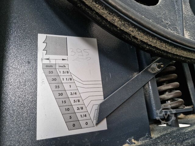 Pionowa stolarska piła taśmowa Hammer N4400