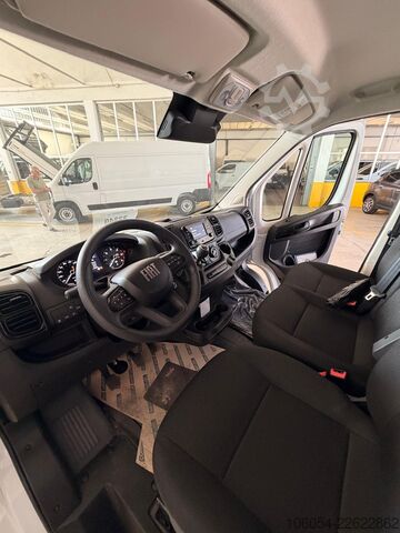 üléses furgon FIAT Ducato Maxi