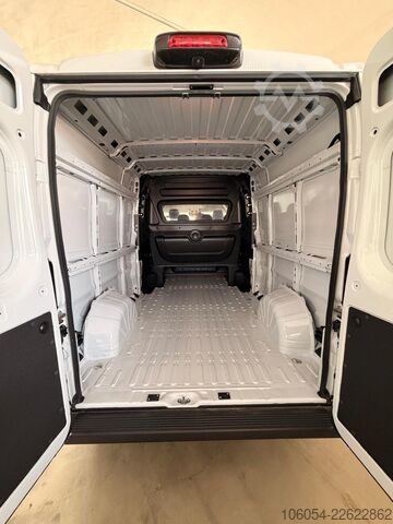 üléses furgon FIAT Ducato Maxi
