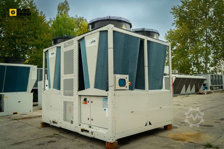 Soğutucu / Isı pompası New Industrial Chiller / Heat pump YORK 254/186 KW | With warranty