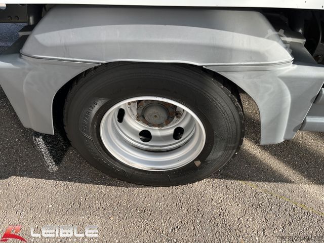 Autocamion cu caroserie tip cutie MERCEDES-BENZ Atego 1018*Koffer*Rolltor*Rolltor seitlich*Klima