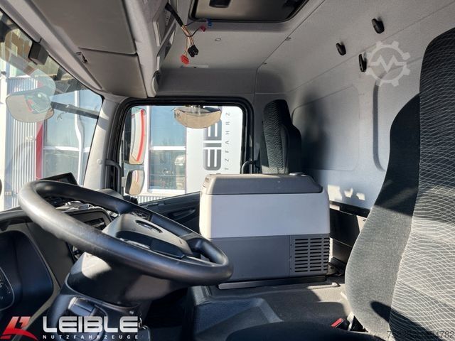 Autocamion cu caroserie tip cutie MERCEDES-BENZ Atego 1018*Koffer*Rolltor*Rolltor seitlich*Klima