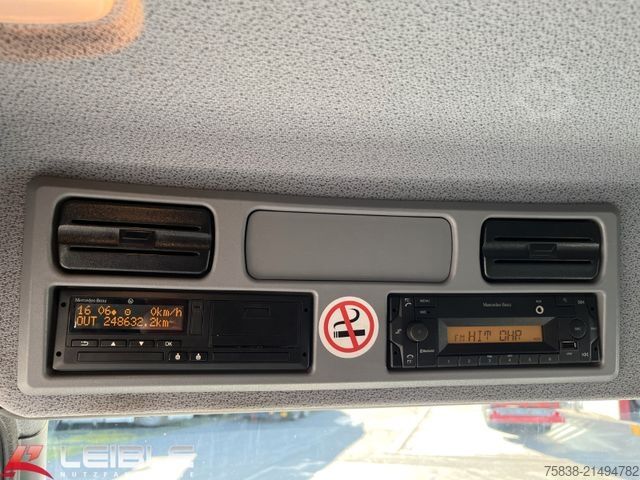 Autocamion cu caroserie tip cutie MERCEDES-BENZ Atego 1018*Koffer*Rolltor*Rolltor seitlich*Klima