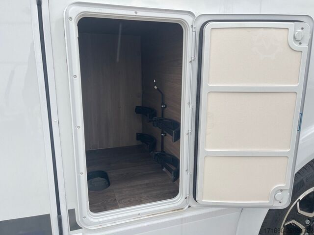 Halvintegrerad husbil CARADO pro+ T 457 AKTIONSPREIS