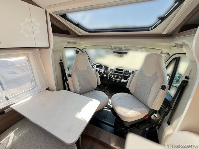 Halvintegrerad husbil CARADO pro+ V 132 AKTIONSPREIS