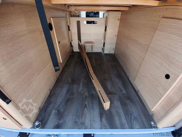 Kamper LMC Innovan pure 640, Automatik,Längsbetten,Model 27
