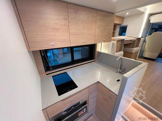 Cattle truck SCANIA S 500 STX  5 Pferde  POP-OUT, POP-UP Küche unten