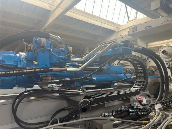 Máquina de moldagem por injeção Krauss Maffei KM 400-3000 GX Blue Power