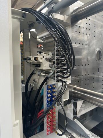 Máquina de moldagem por injeção Krauss Maffei KM 400-3000 GX Blue Power