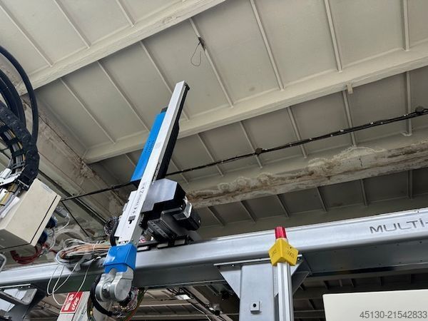 Injection molding machine Engel Victory 330H/200V/140 combi Ecodrive