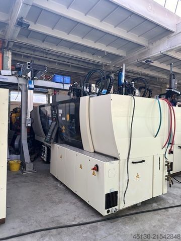 Máquina de moldagem por injeção ENGEL Victory 330H/80V/160 combi Ecodrive