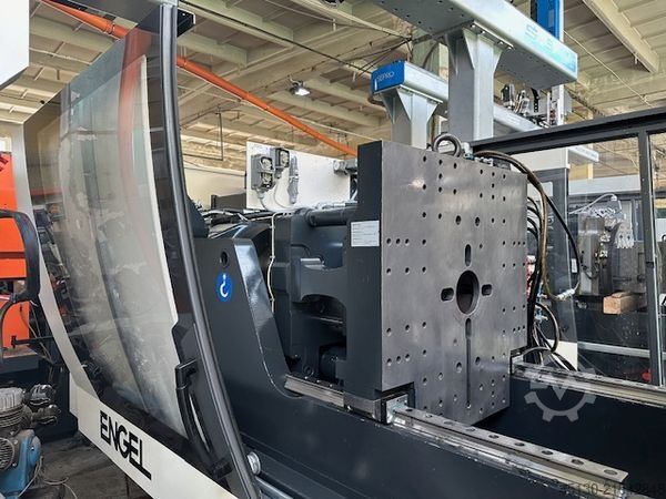 Máquina de moldagem por injeção ENGEL Victory 330H/80V/160 combi Ecodrive