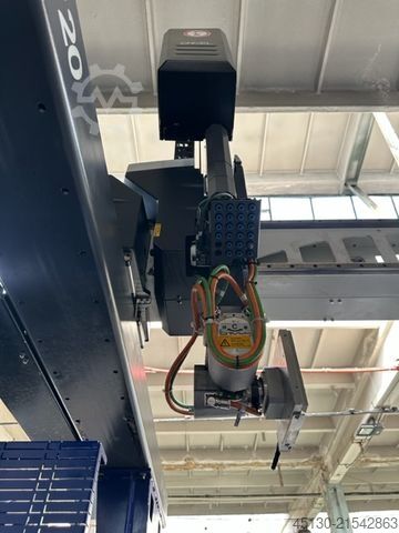 Máquina de moldagem por injeção Engel Victory 200H/60W/180 combi