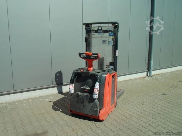 Stivuitor manual LINDE D 12 AP