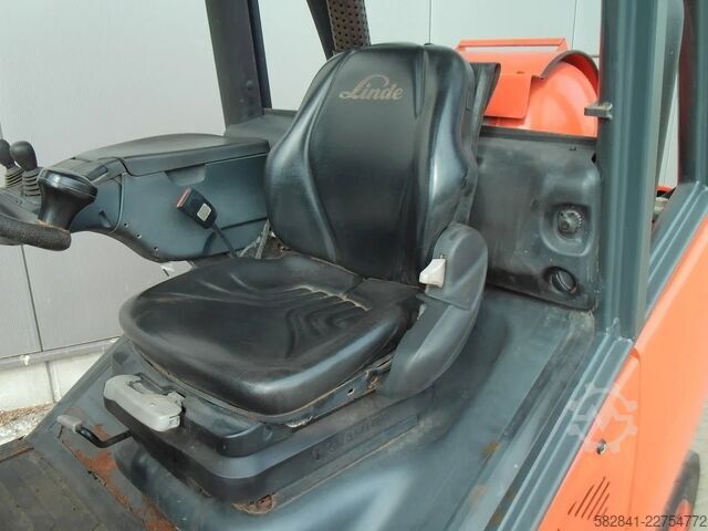 Empilhador de GPL LINDE H 30 T - 02