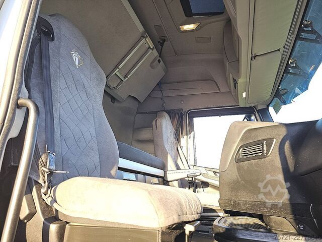 Standard-SZM IVECO S-WAY AS440S49