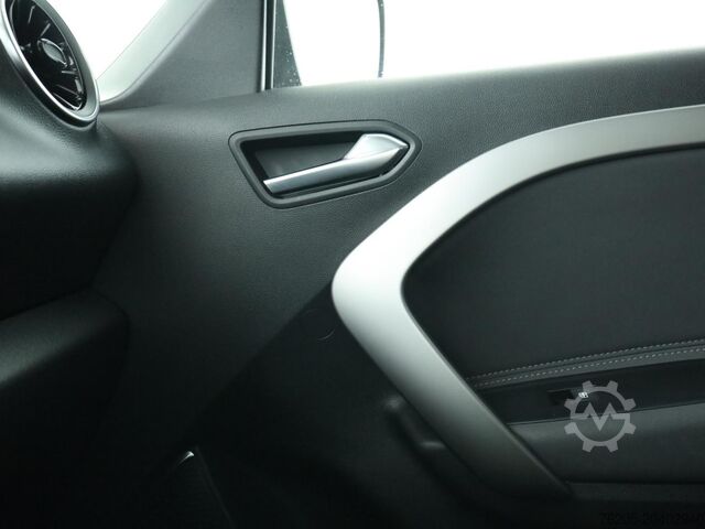 Minibus Mercedes-Benz T 180 d PROGRESSIVE LED PDC KlimaA Navi FLA SHZ