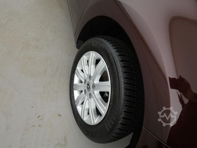 Minibus Mercedes-Benz T 180 d PROGRESSIVE LED PDC KlimaA Navi FLA SHZ