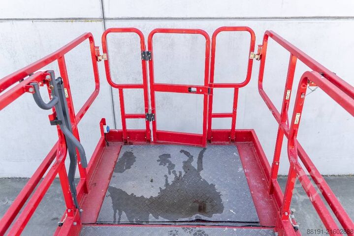 Scissor lift Magni ES 1418 RT