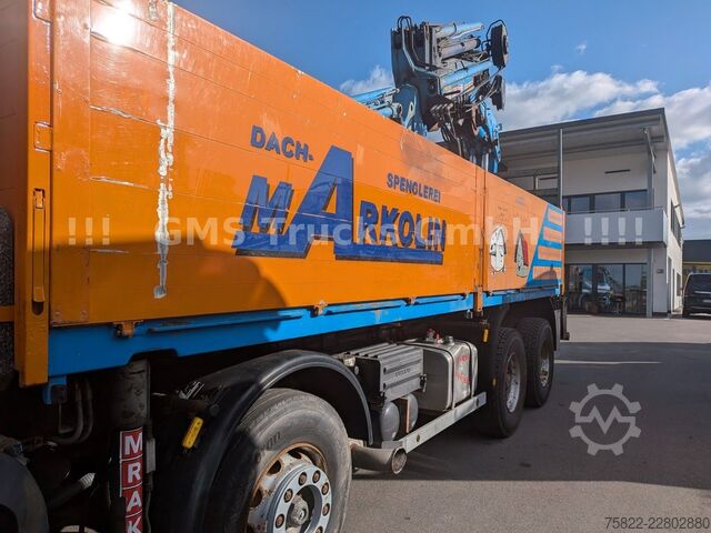Vrachtauto met open laadbak VOLVO FM12-380 / 8X4 / 28m Hiab Kran / WINCH