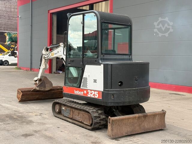 Miniescavatore BOBCAT X 325 Gummikette/Tiefenlöffel/Grabenlöffel 1999