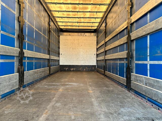 Autocarro con pianale e telone MAN TGX 26.440 6x2 BL Plane & Retarder /EDSCHA