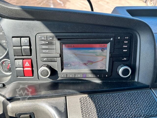 Autocarro con pianale e telone MAN TGX 26.440 6x2 BL Plane & Retarder /EDSCHA