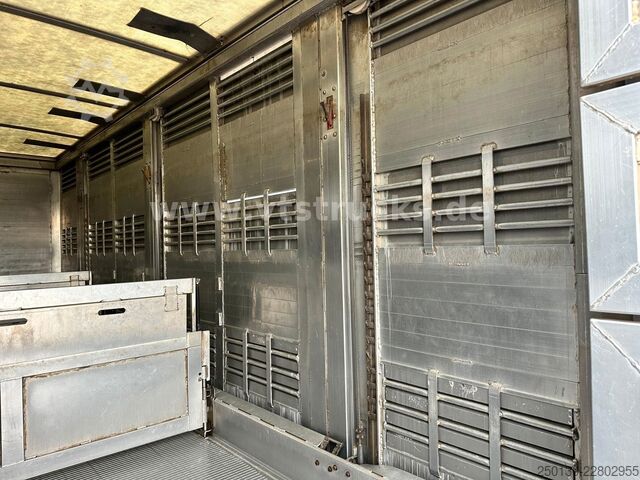 Camion per bestiame DAF XF 480 LL 6x2 3.Stock Menke Viehwagen m. Hubdach
