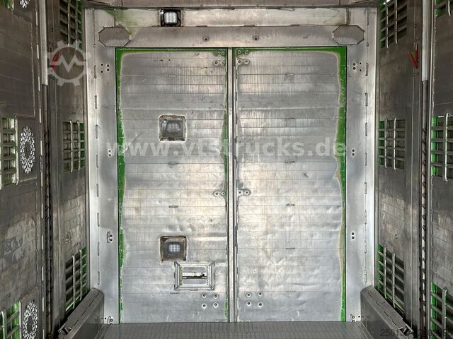 Hestetransporttrailer MENKE-JANZEN 3.Stock & Aggregat/Hubdach/BPW/54m²