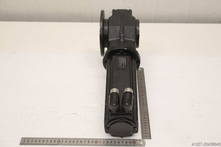 Servo-Getriebemotor 1,88 kW KEB K23C TA3M V40 BP05 ER TW