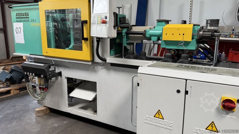 Formsprutningsmaskin Arburg 270C 400-70