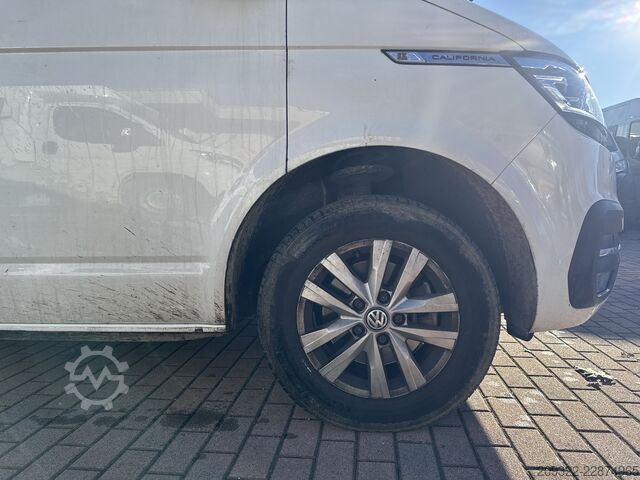 Camper Volkswagen California Ocean 2022 | Automatico | Tetto a soffietto