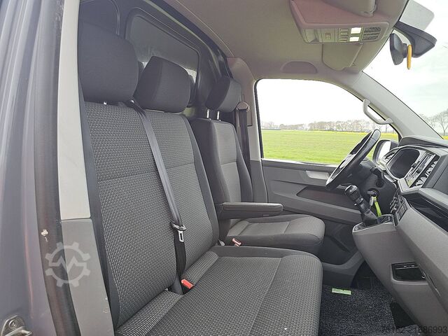 Kombi med högt tak VW TRANSPORTER 2.0 TDI L2H1 AC Trekhaak!