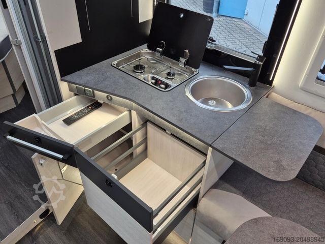 Semi-integrated camper CHAUSSON 788 Titanium Premium *Autom.*Luft*SAT+TV*Hubbett