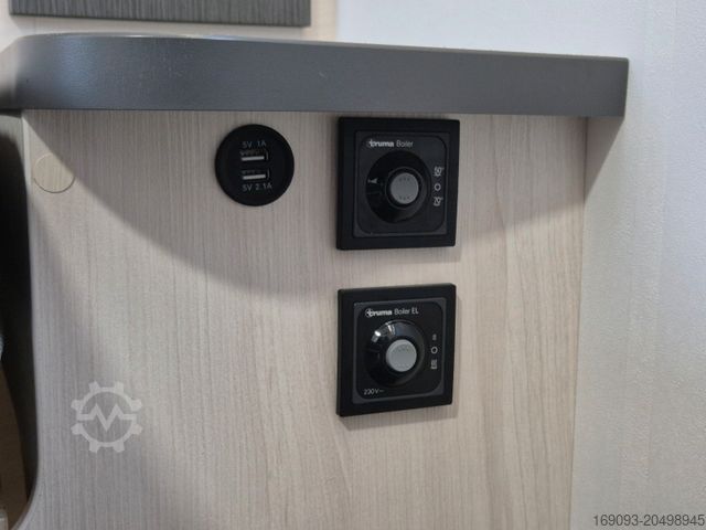 Semi-integrated camper CHAUSSON 788 Titanium Premium *Autom.*Luft*SAT+TV*Hubbett