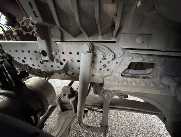 Standard tractor unit MERCEDES-BENZ Actros 2045 EURO 6 FULL SPOILER 778.000 KM NL-TR