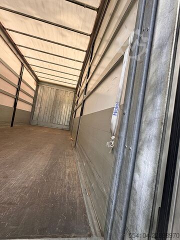 Standardní tahač DAF XF 530