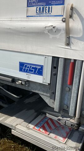 Standardní tahač DAF XF 530
