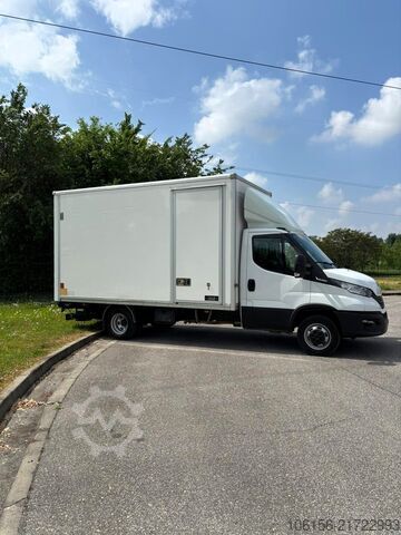 Skåpbil med baklucka Iveco Daily 35